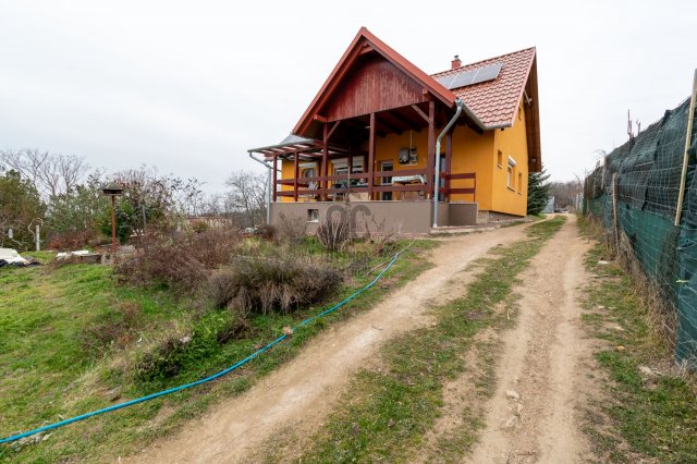 Eladó családi ház, Pákozdon 94.5 M Ft, 4 szobás