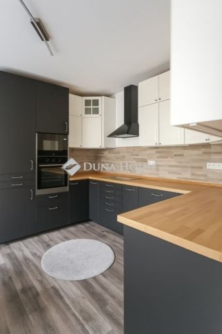 Eladó családi ház, Budapesten, XVIII. kerületben 105 M Ft