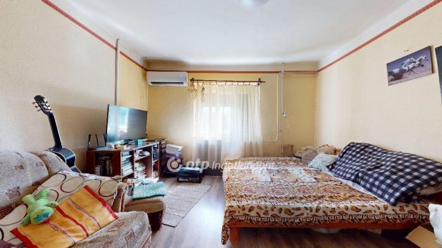 Eladó családi ház, Nyíregyházán 47.5 M Ft, 2+1 szobás