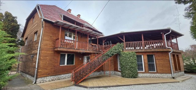 Eladó családi ház, Szilvásváradon 134.9 M Ft, 10 szobás