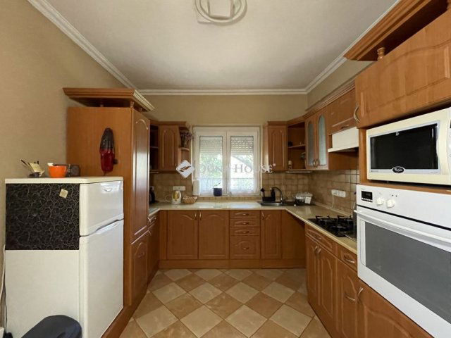 Eladó családi ház, Zalaegerszegen 60 M Ft, 3 szobás