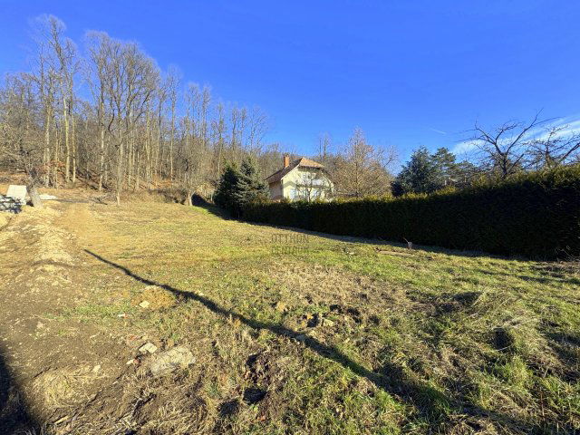 Eladó telek, Pilisszentkereszten, Forrás utcában 50 M Ft