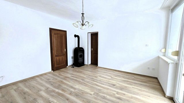 Eladó téglalakás, Balatonfüreden 69.9 M Ft, 2 szobás