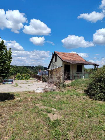 Eladó mezogazdasagi ingatlan, Szekszárdon, Bor utcában 37 M Ft