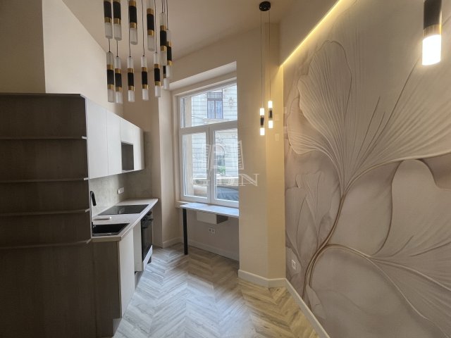 Eladó téglalakás, Budapesten, VII. kerületben 45.9 M Ft