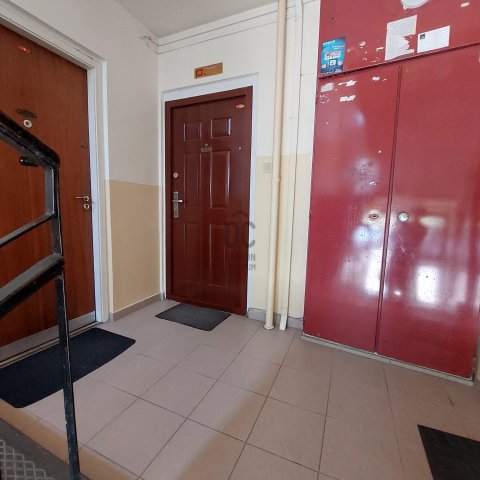 Eladó panellakás, Pécsett 32.99 M Ft, 2 szobás