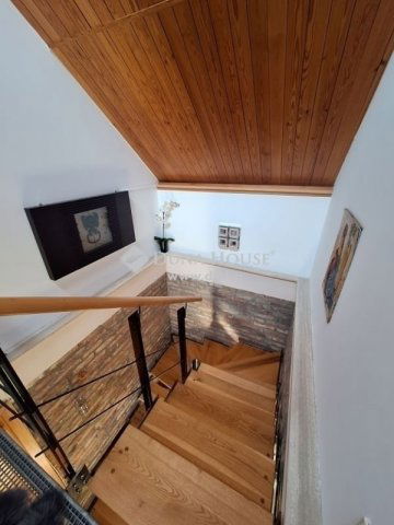 Eladó családi ház, Pécsett 129.9 M Ft, 4 szobás