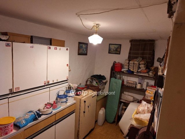 Eladó családi ház, Tiszaörsön 7.5 M Ft, 1+1 szobás
