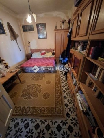Eladó családi ház, Vácegresen 47 M Ft, 4 szobás