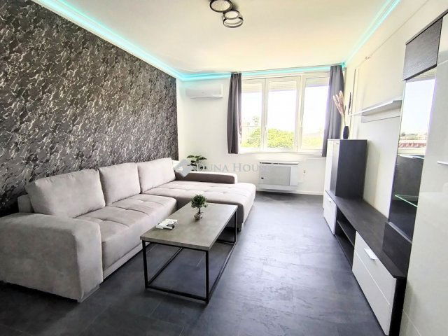 Kiadó téglalakás, albérlet, Debrecenben 280 E Ft / hó, 3 szobás