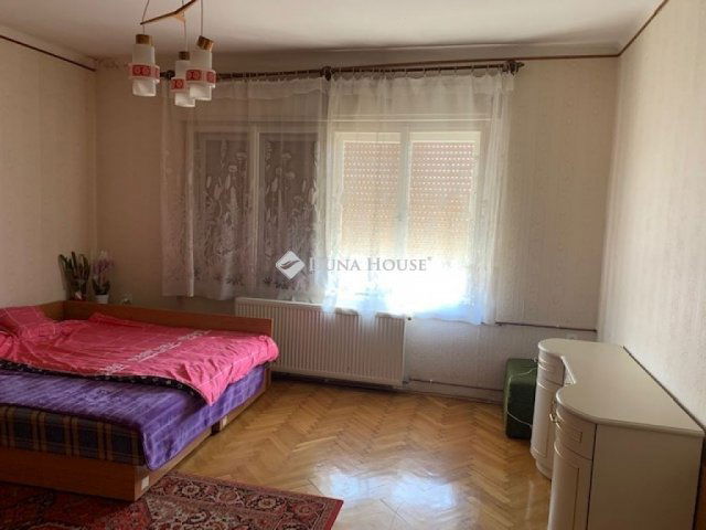 Eladó családi ház, Dunaszentmiklóson 54 M Ft, 2+1 szobás