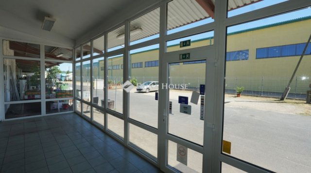 Kiadó üzlethelyiség, Zalaegerszegen 790 E Ft / hó