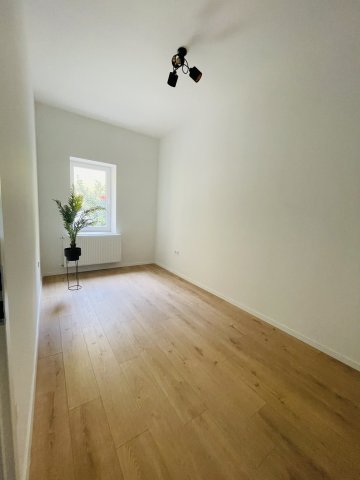 Eladó téglalakás, Pécsett 69.9 M Ft, 3 szobás