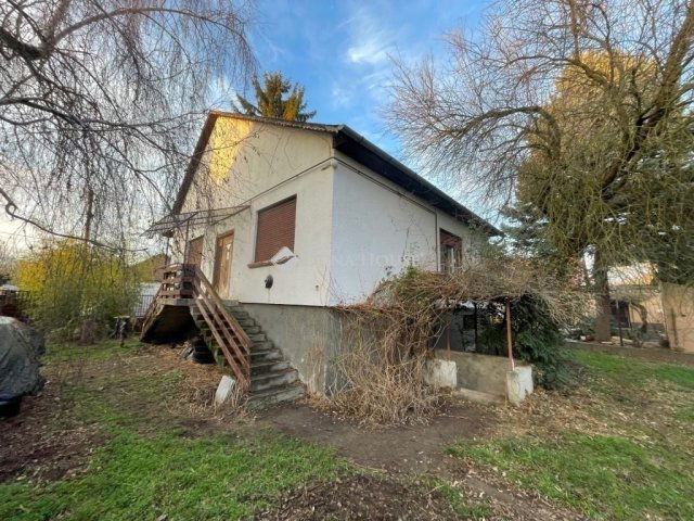 Eladó családi ház, Tápióságon 49.5 M Ft, 3 szobás