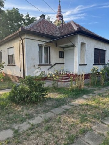 Eladó családi ház, Tápiószelén 35.9 M Ft, 2 szobás