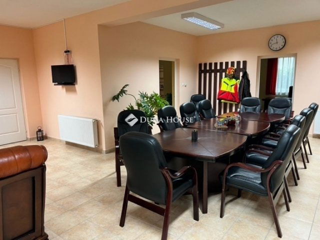 Eladó iroda, Kisteleken 135 M Ft / költözzbe.hu