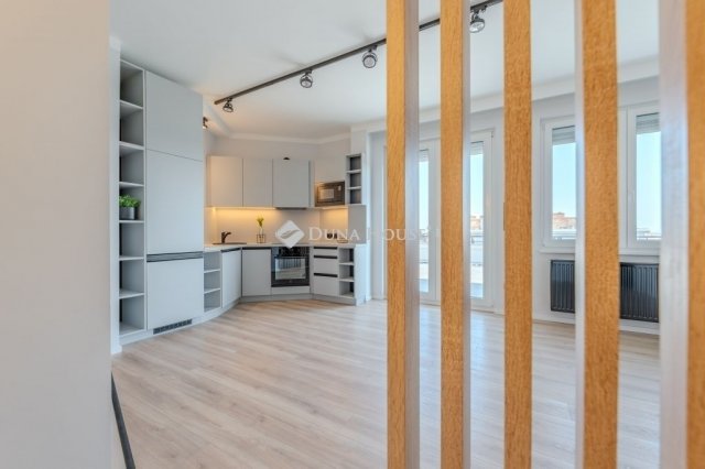 Eladó téglalakás, Budapesten, II. kerületben 221 M Ft, 2 szobás