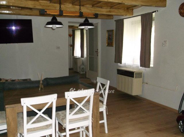 Eladó családi ház, Gyöngyöstarjánon 39.9 M Ft, 2 szobás