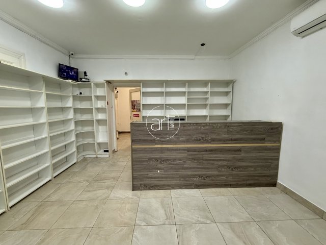 Kiadó üzlethelyiség, Szegeden, Szabadkai úton 140 E Ft / hó