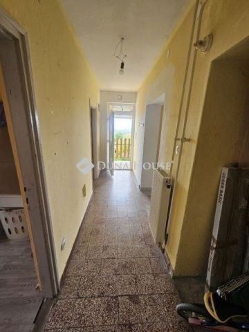 Eladó családi ház, Pécsváradon 47 M Ft, 3 szobás