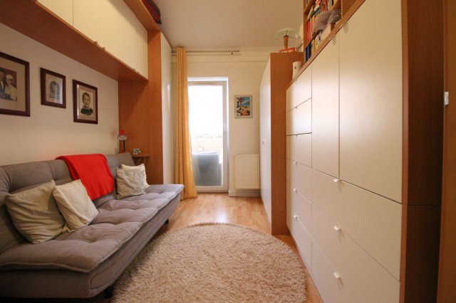 Eladó téglalakás, Győrött 78.49 M Ft, 3 szobás