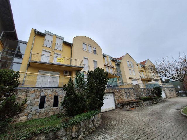 Eladó téglalakás, Hévízen 46 M Ft, 1+1 szobás