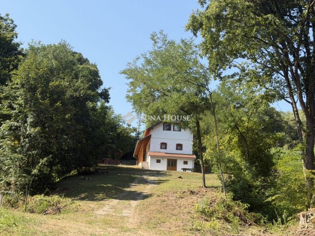 Eladó családi ház, Lovásziban 35.99 M Ft, 2 szobás