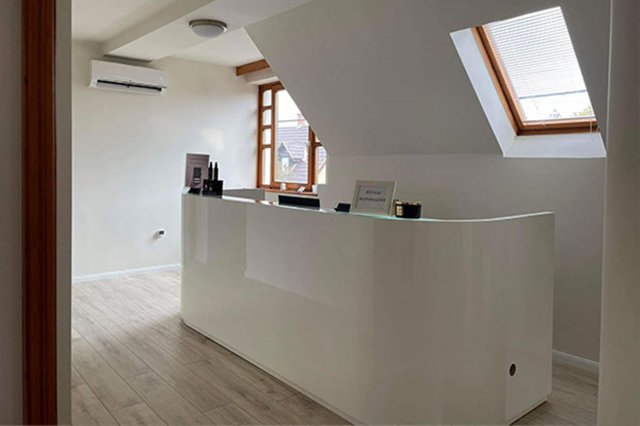 Kiadó üzlethelyiség, Kecskeméten, Mária utcában 400 E Ft / hó