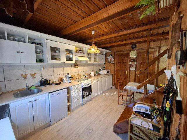 Eladó családi ház, Feldebrőn 32.9 M Ft, 1+2 szobás