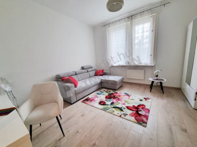 Kiadó téglalakás, albérlet, IX. kerületben, Ráday utcában