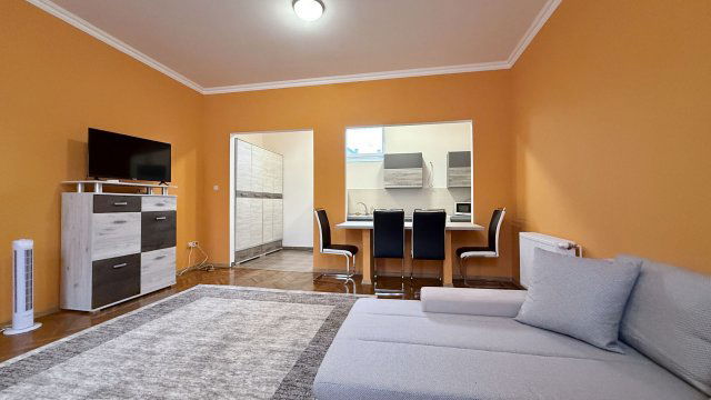 Kiadó családi ház, albérlet, Debrecenben 250 E Ft / hó