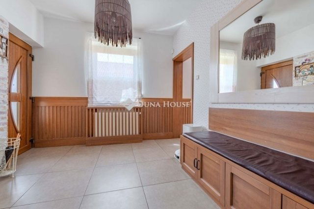 Eladó családi ház, Szegeden 199 M Ft, 7 szobás