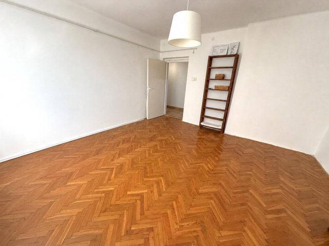 Eladó téglalakás, Pécsett 29.9 M Ft, 2 szobás