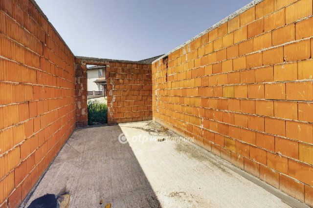 Eladó ikerház, Miskolcon 89.5 M Ft, 4+1 szobás