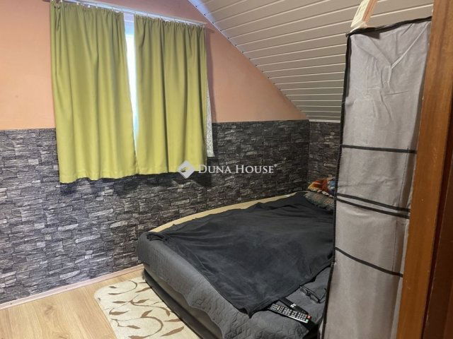 Eladó családi ház, Baján 49 M Ft, 4 szobás