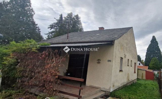 Eladó ikerház, Balatonfenyvesen 36.9 M Ft, 3 szobás