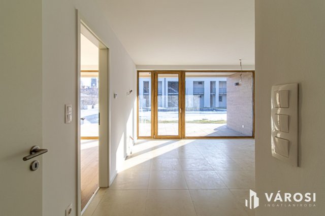 Eladó téglalakás, Badacsonytomajon 95.5 M Ft, 3 szobás