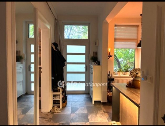 Eladó téglalakás, Budapesten, I. kerületben 145 M Ft, 2 szobás