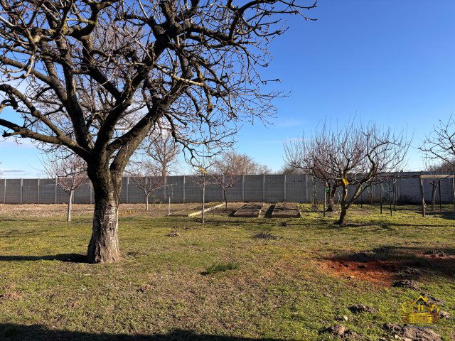 Eladó telek, Szigetszentmiklóson 95 M Ft / költözzbe.hu