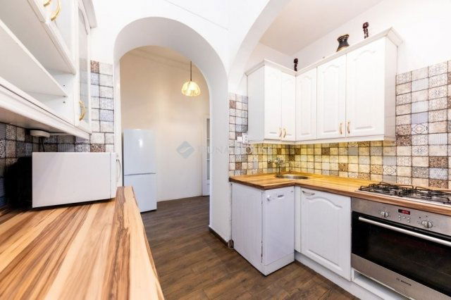 Eladó téglalakás, Budapesten, V. kerületben 139.9 M Ft, 2 szobás