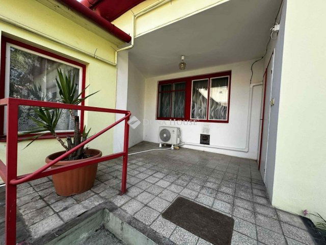 Eladó családi ház, Hódmezővásárhelyen 89.999 M Ft, 6 szobás