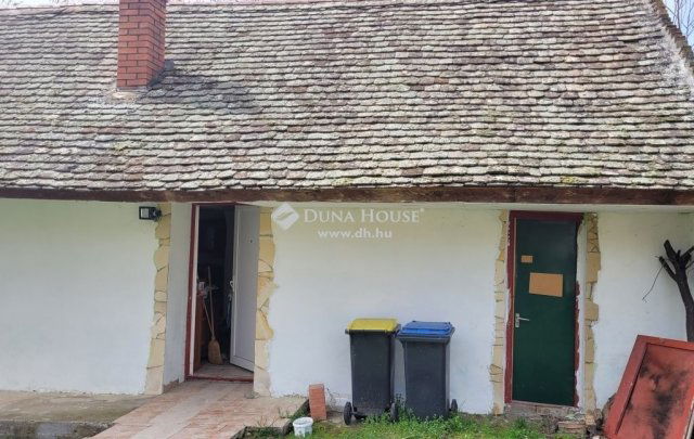 Eladó családi ház, Lánycsókon 27 M Ft, 2 szobás