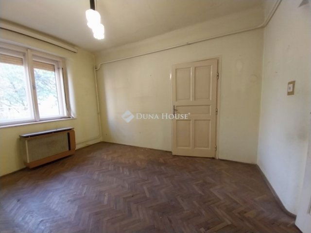 Eladó ikerház, Szegeden 44 M Ft, 2 szobás / költözzbe.hu