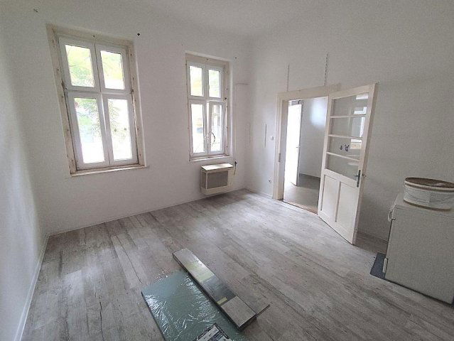 Eladó téglalakás, Budapesten, IV. kerületben 34.9 M Ft, 1 szobás