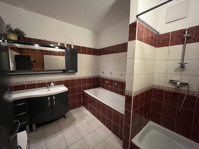 Eladó téglalakás, Tatabányán 79.9 M Ft, 3+1 szobás