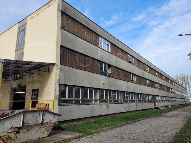 Eladó ipari ingatlan, Tiszaújvárosban 189 M Ft