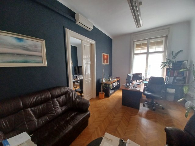Eladó téglalakás, Győrött, Lukács Sándor utcában 95 M Ft