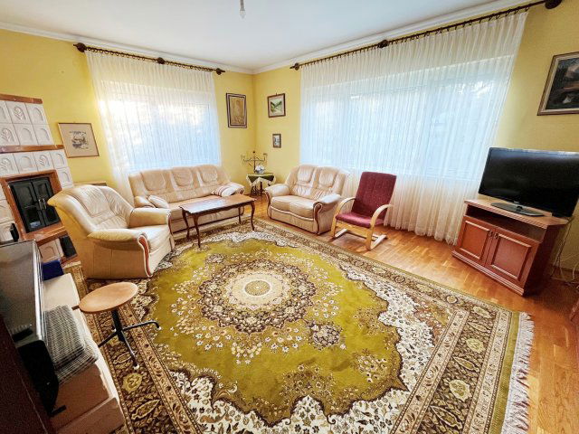 Eladó családi ház, Sárváron 110 M Ft, 4+1 szobás