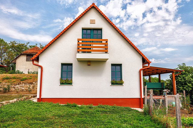 Eladó családi ház, Etyeken 220 M Ft, 3 szobás