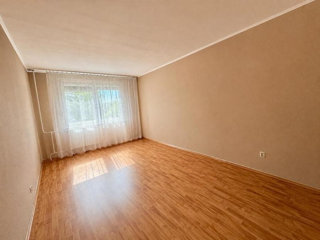 Eladó panellakás, Dunakeszin 63.48 M Ft, 2 szobás
